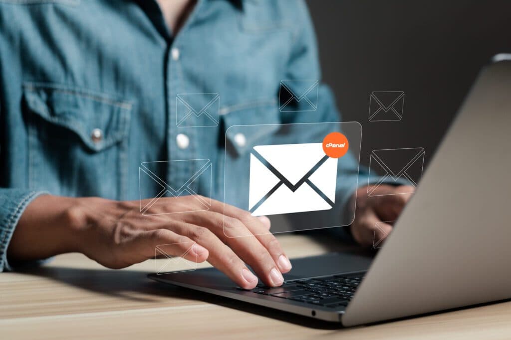 Cómo utilizar y configurar los correos electrónicos de un servidor mediante cPanel