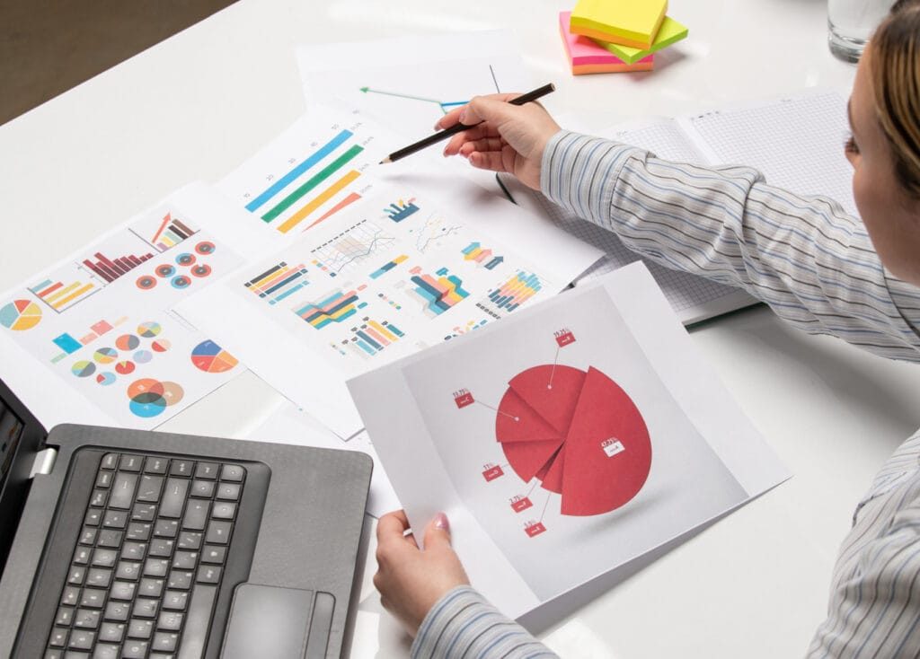- roi - calculate marketing roi - ux/ui