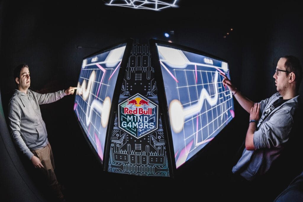 - campañas publicitarias - red bull mind gamers - ui/ux